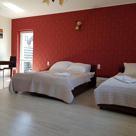 Apartamenty Maja -Pokoje - Domy Wakacyjne -Basen Podgrzewany -Jacuzzi - Sauna ウェバ エクステリア 写真