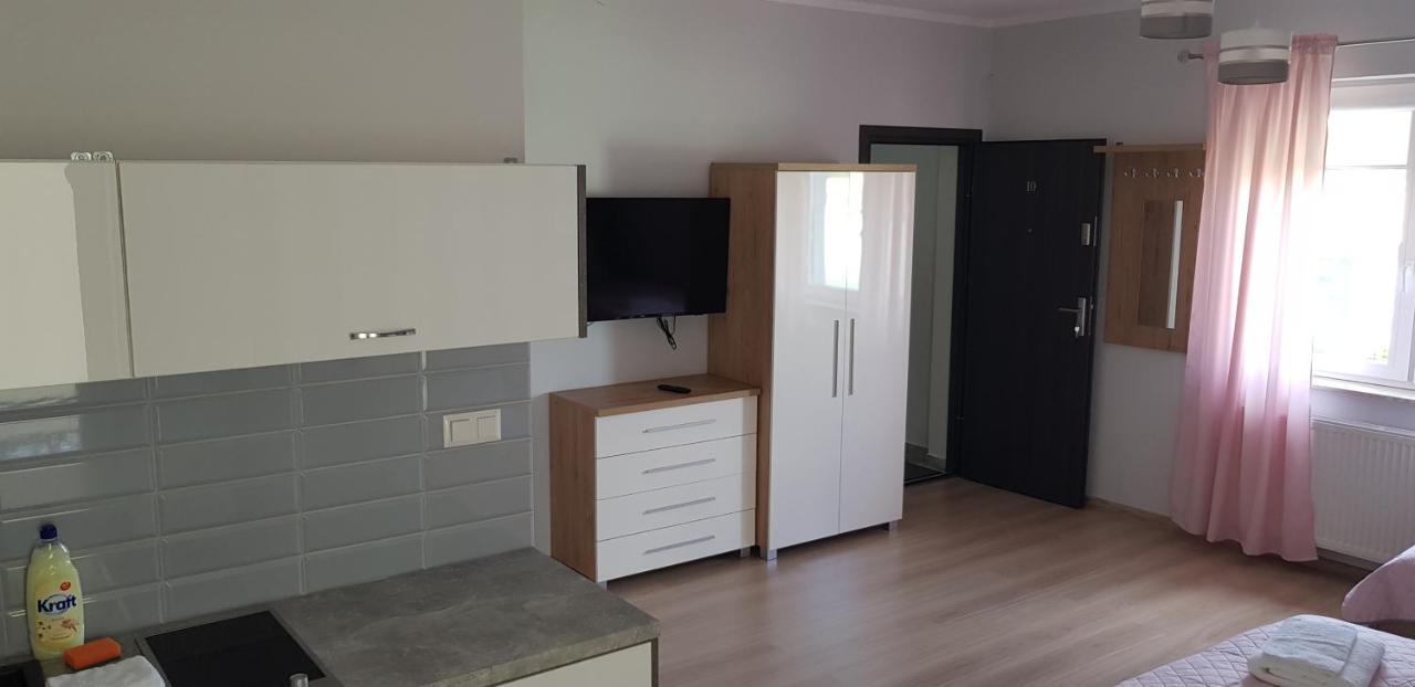 Apartamenty Maja -Pokoje - Domy Wakacyjne -Basen Podgrzewany -Jacuzzi - Sauna ウェバ エクステリア 写真